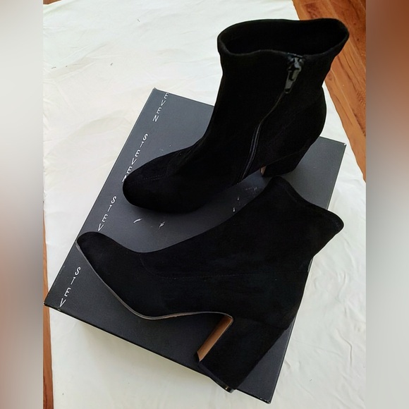 Steve Madden Black Suede Booties Size 8 - Picture 5 of 8